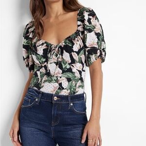 Express Floral Puff-Sleeve Sweetheart bodysuit